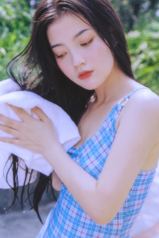嫣然一笑请上勾
