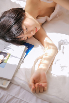 12周岁女洗澡免费观看